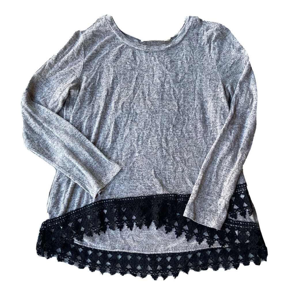 Mosaic & Co L Shirt Grey With Black Lace Trim Long Sleeve Short Top Sz Large